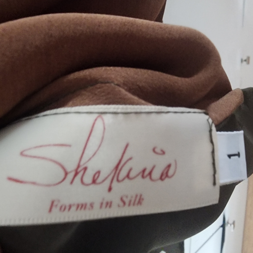 Shekina Forms In Silk Hand Painted & Crafted TopSnap Front..pit To Pit 23"L.34" - Picture 5 of 5
